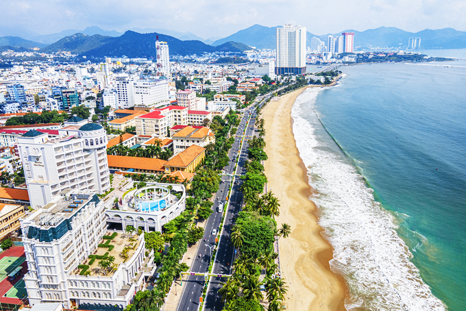 <p style= "text-align: justify; ">Nằm bên bờ Biển Đông, Nha Trang có một vẻ đẹp hết sức thơ mộng. Ảnh: Khoa Trần</p>