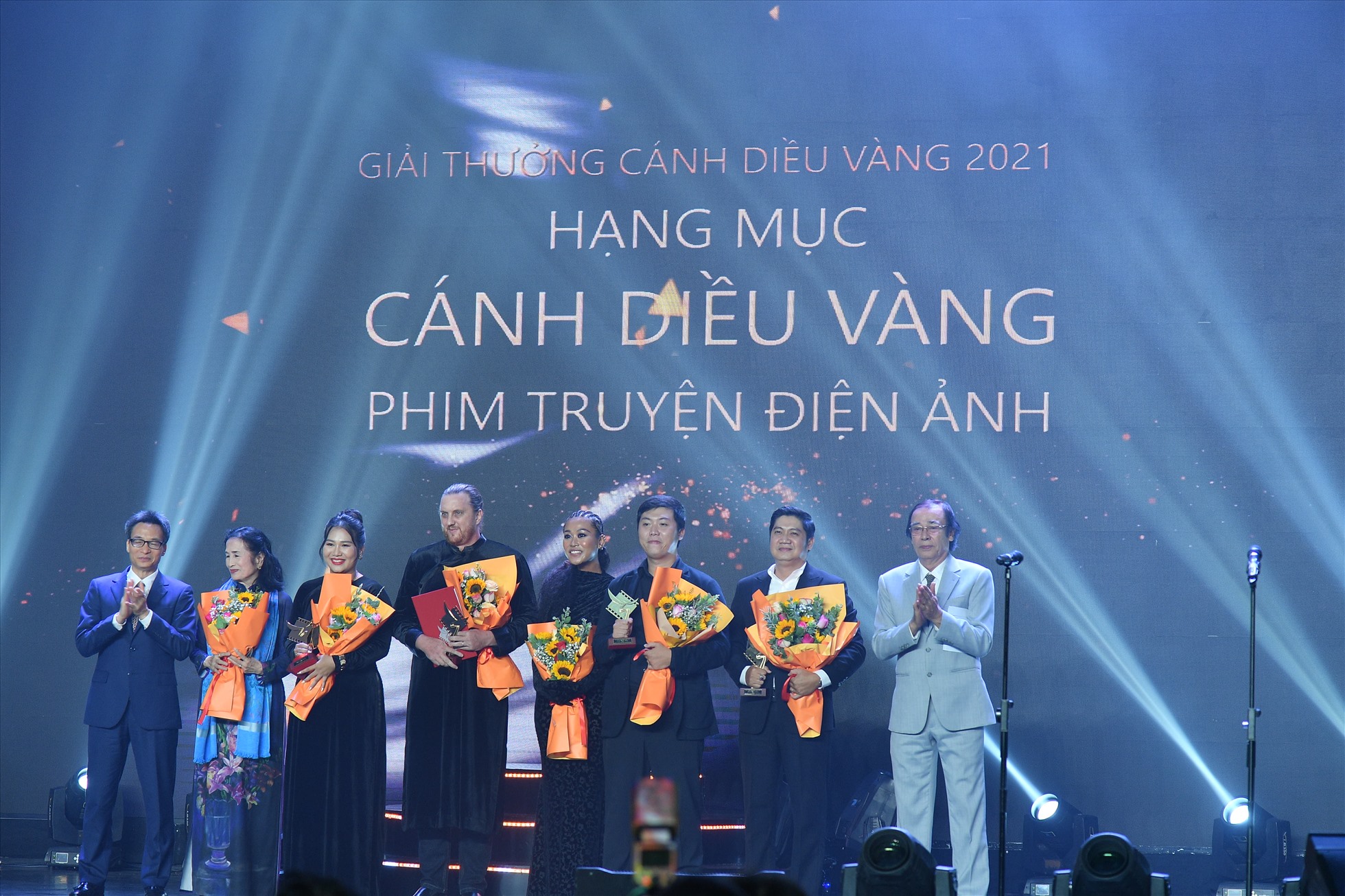 Khoảng 1.000 người tham dự lễ trao giải Cánh Diều 2023 ở Nha Trang