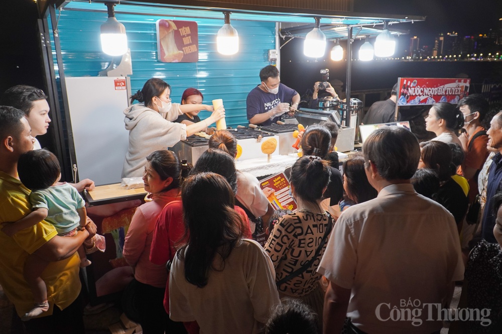Nha Trang lần đầu có chợ đêm mở cửa đến 0h phục vụ người dân