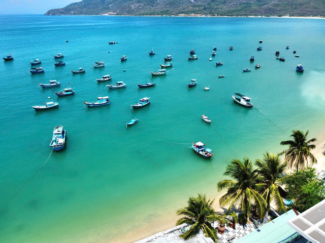 Những ngôi làng tuyệt đẹp ven biển: Làng 'bốn không' dưới chân Hòn Hèo- Ảnh 2.