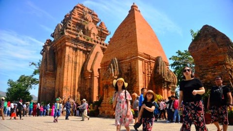 Khánh Hòa đón hơn 14,1 triệu lượt khách du lịch